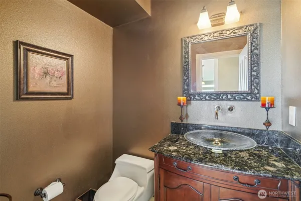 $2,450,000 | 2318 Sunnyside Heights Drive, Steilacoom, WA 98388