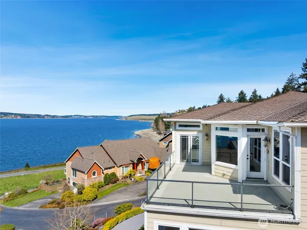 $2,450,000 | 2318 Sunnyside Heights Drive, Steilacoom, WA 98388
