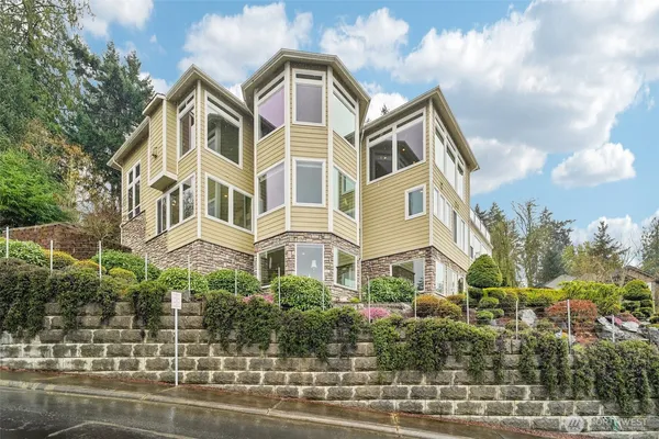 $2,450,000 | 2318 Sunnyside Heights Drive, Steilacoom, WA 98388