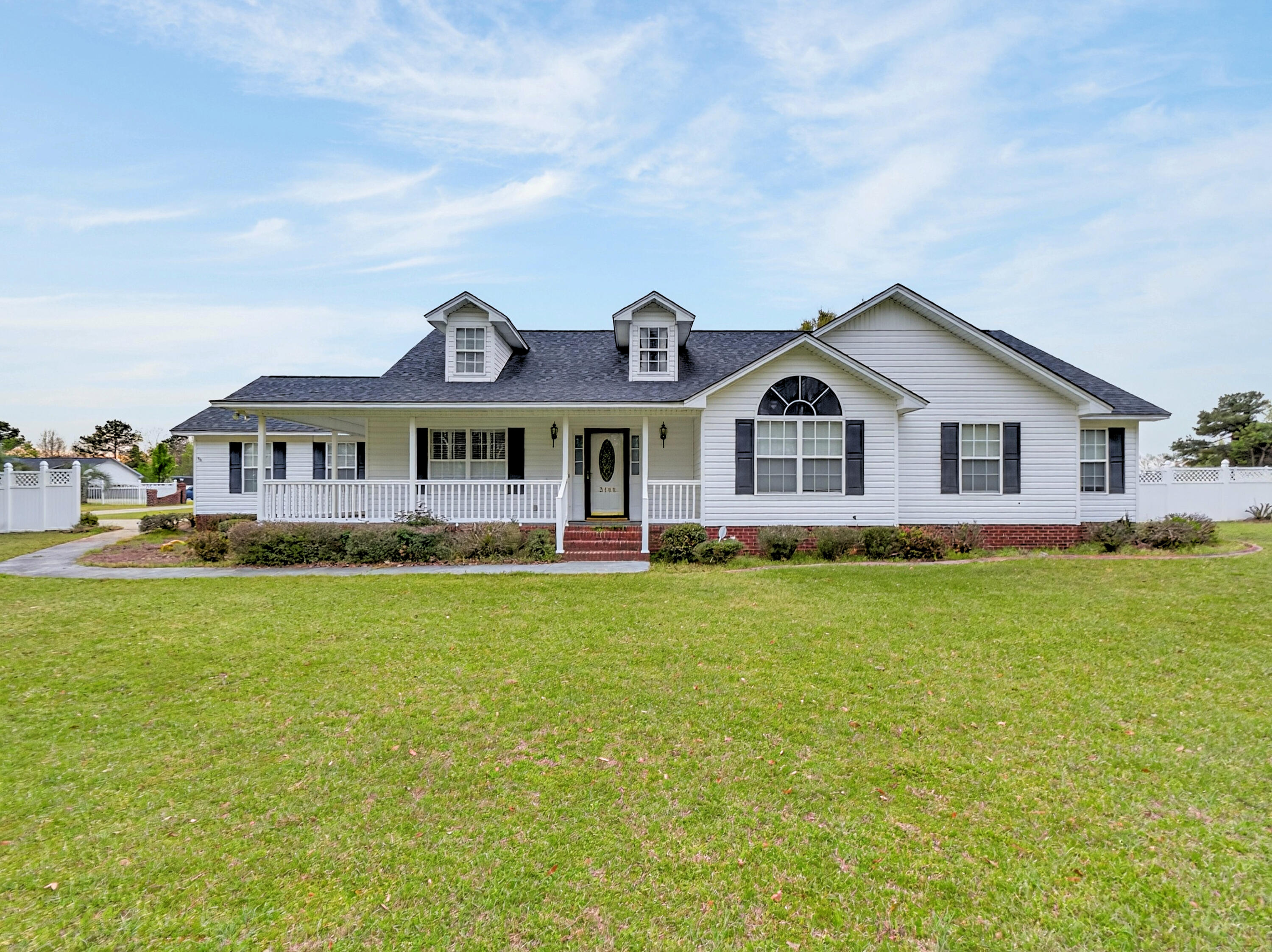 3188 Raccoon Road Manning, SC 29102 - Photo 2 of 63 3188(1)