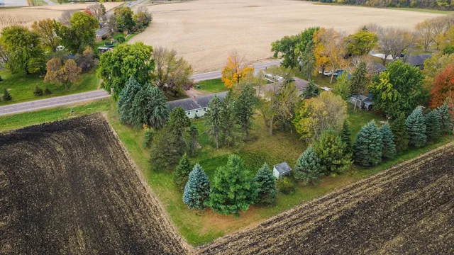 $199,900 | 555 North High Drive Northeast, Hutchinson, MN 55350