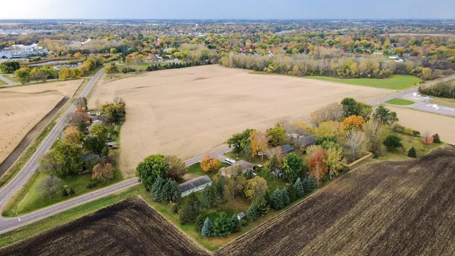 $199,900 | 555 North High Drive Northeast, Hutchinson, MN 55350