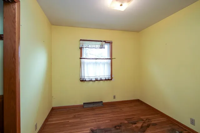 $199,900 | 555 North High Drive Northeast, Hutchinson, MN 55350