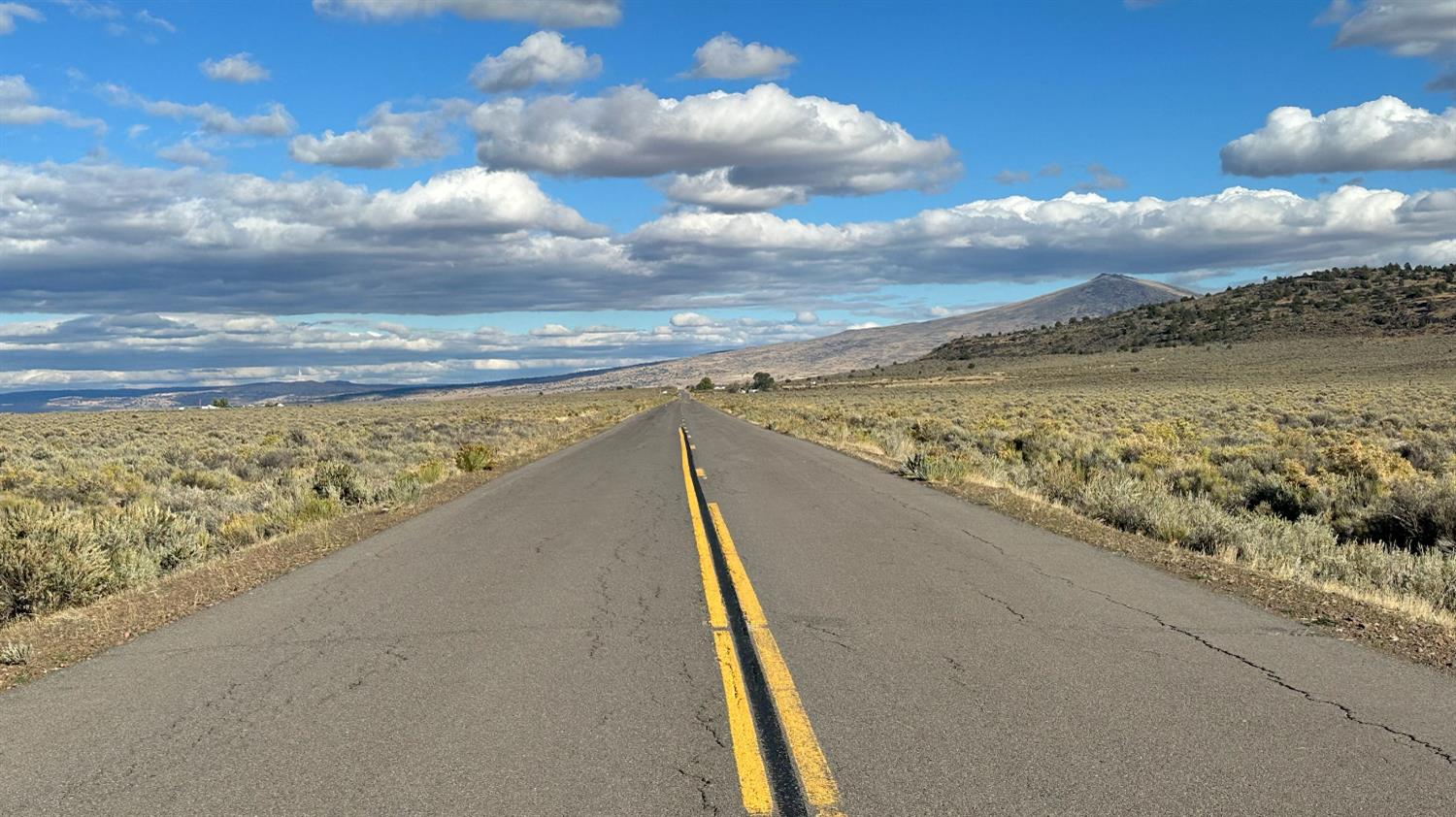 530 Mail Route Road Ravendale, CA 96123 - Photo 17 of 27 a view of an ocean and beach
