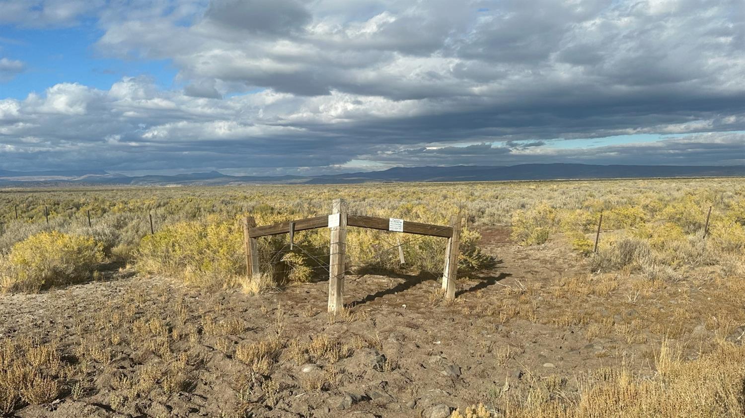 530 Mail Route Road Ravendale, CA 96123 - Photo 5 of 27