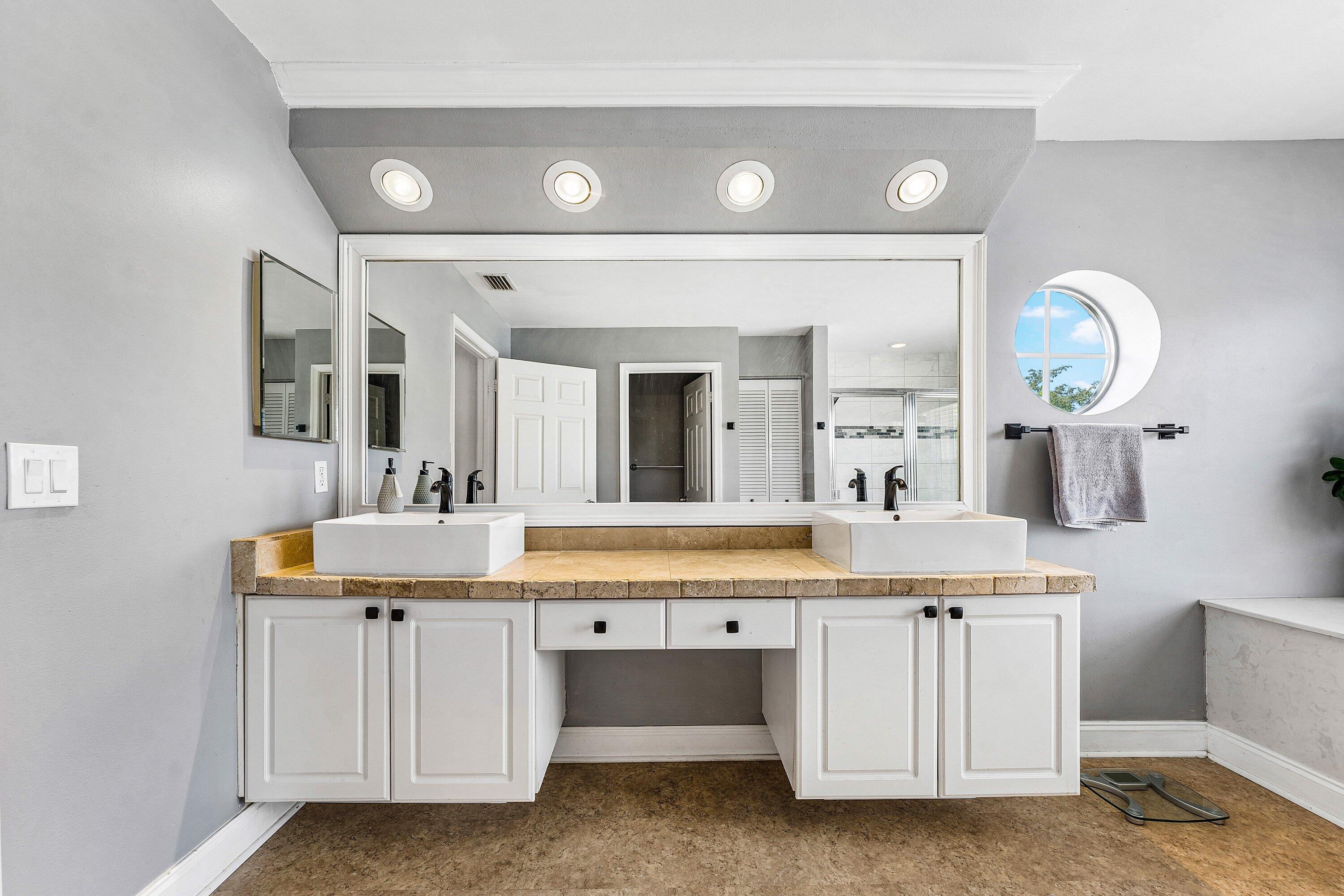 18250 Blue Lake Way Boca Raton, FL 33498 - Photo 30 of 50 Master bathroom