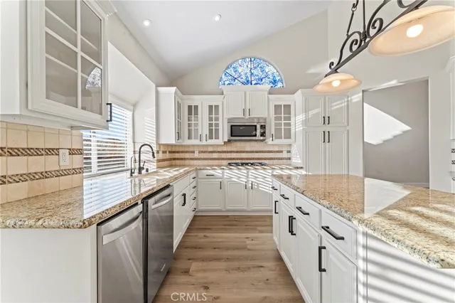 $999,000 | 28241 Tamarack Lane, Saugus, CA 91390