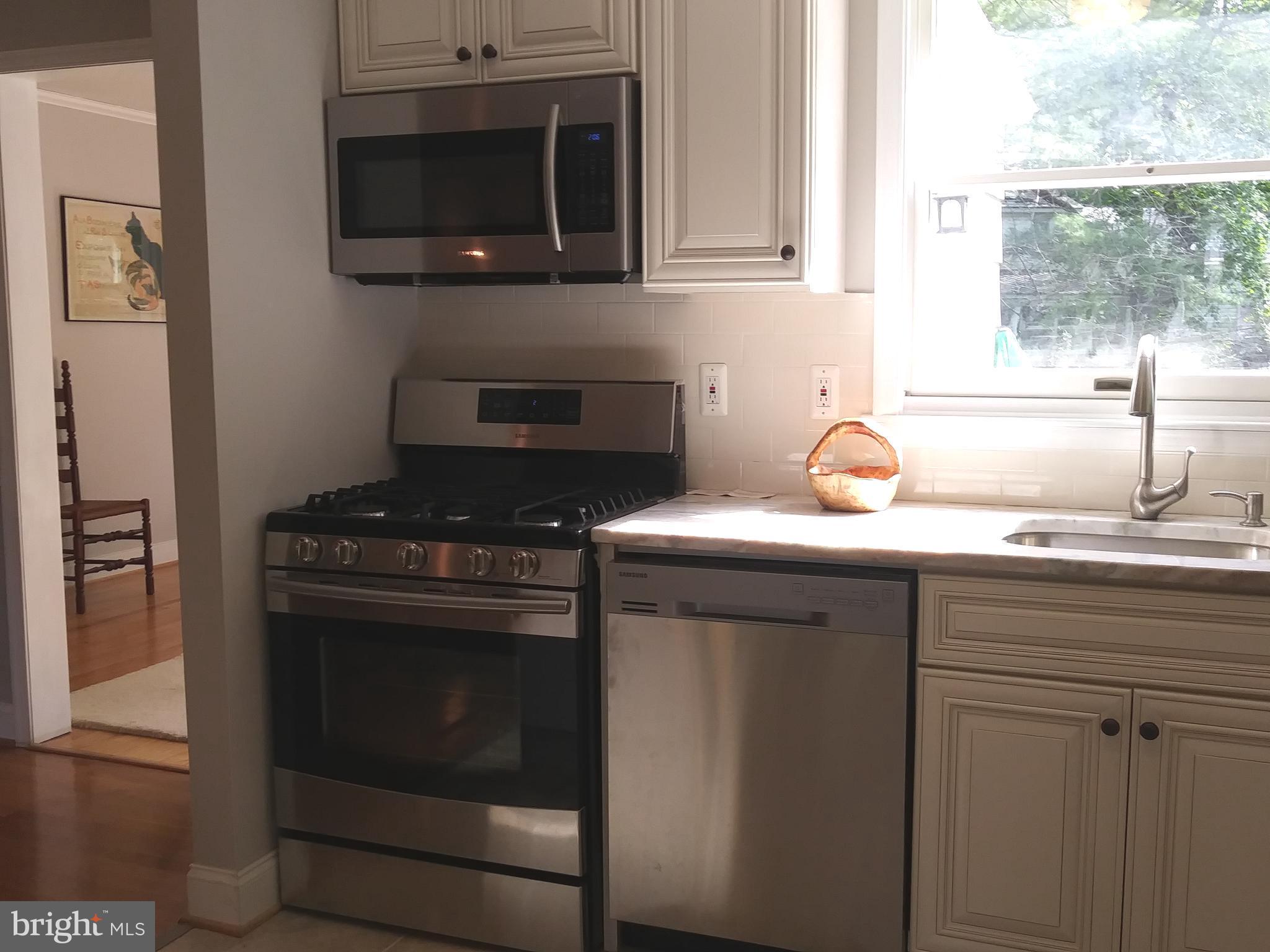 111 Margate Road Lutherville-Timonium, MD 21093 - Photo 8 of 19 Kitchen