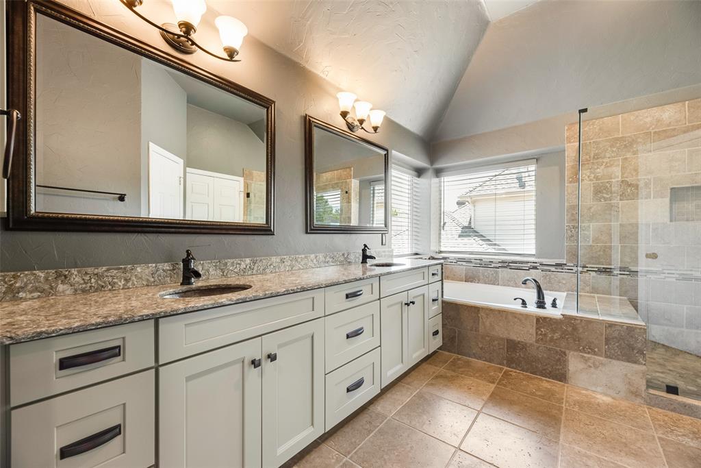 11104 Rogers Road Frisco, TX 75033 - Photo 20 of 40