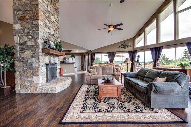1371 Hunter Road Franklin, TN 37064 - Photo 5 of 19 Floor to ceiling windows