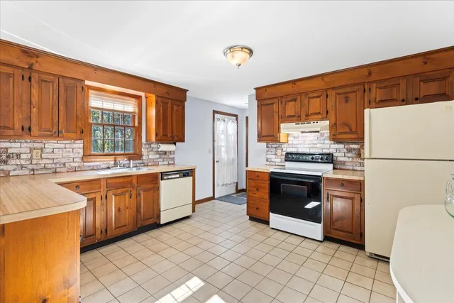 $639,000 | 1 Barnacle Road, Yarmouth Port, MA 02675