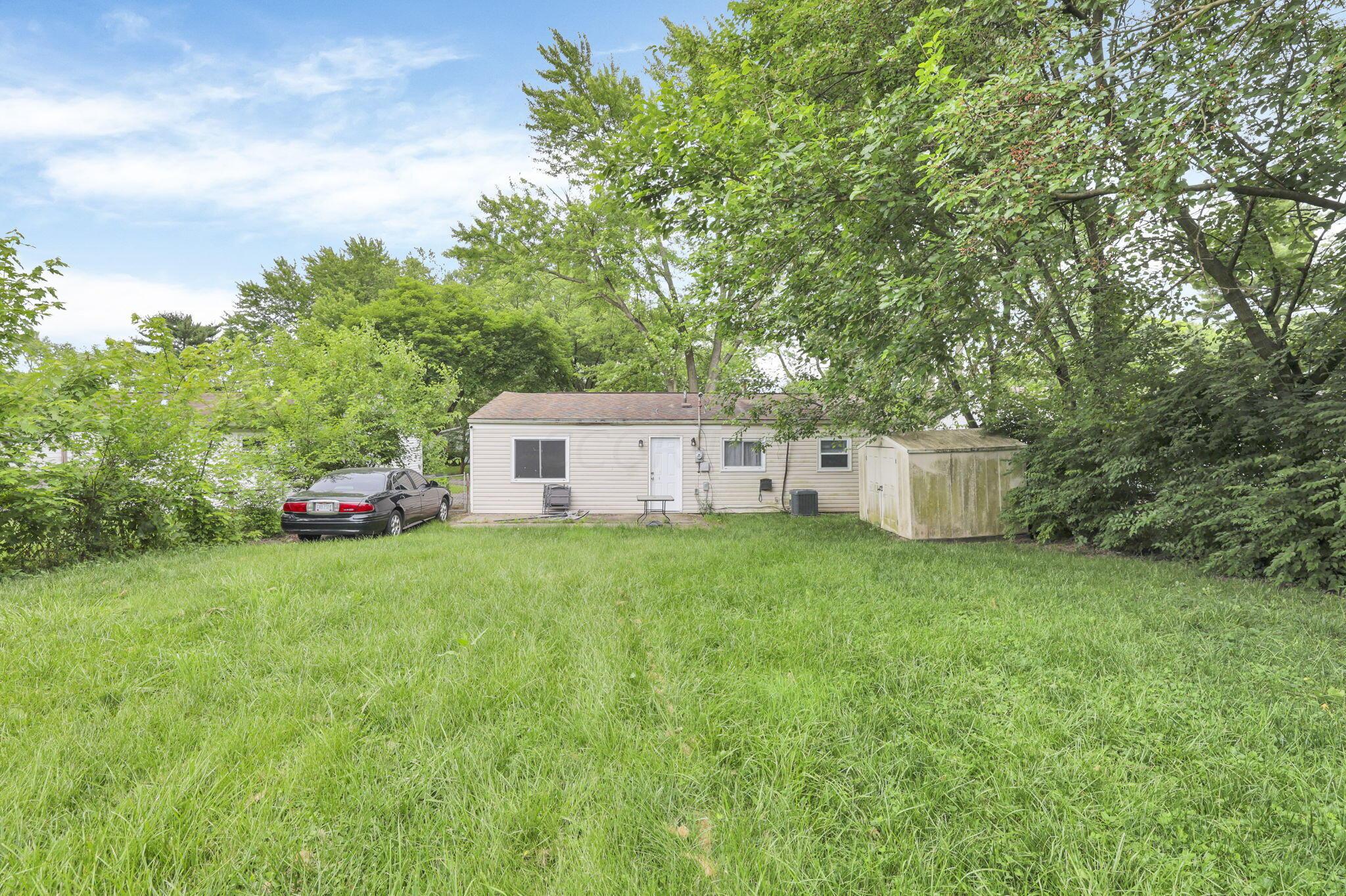 1617 Striebel Road Columbus, OH 43227 - Photo 38 of 48 38-web-or-mls-011A1737