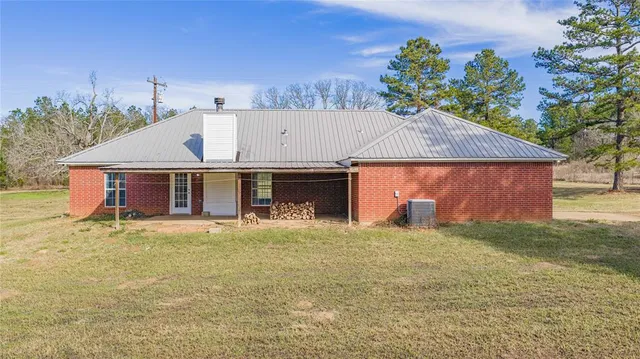 $330,000 | 5354 County Road 462, Henderson, TX 75654