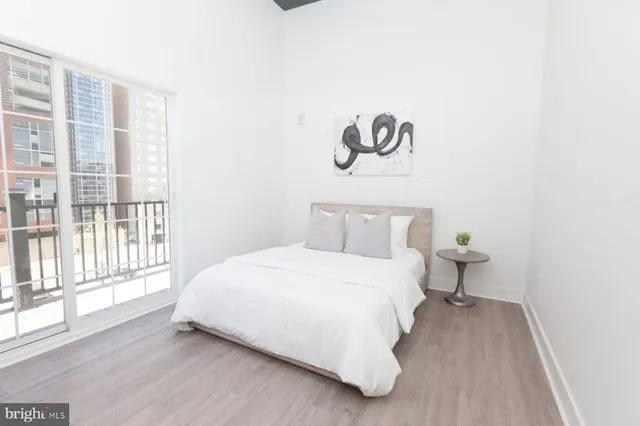 $1,000 | 211 St Paul Street, Unit 502, Baltimore, MD 21202