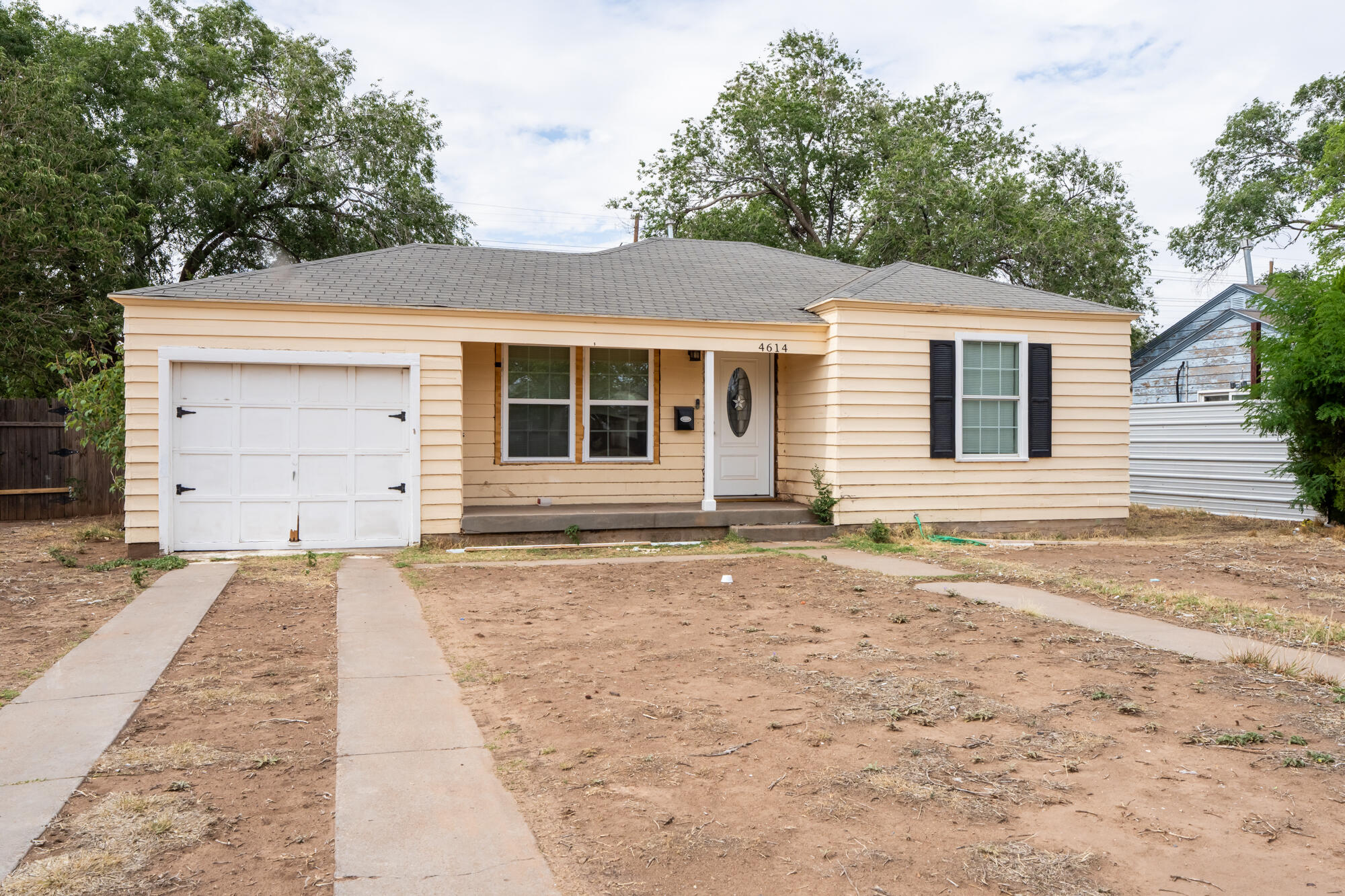 4614 33rd Street Lubbock, TX 79410 - Photo 3 of 3 front view of a house