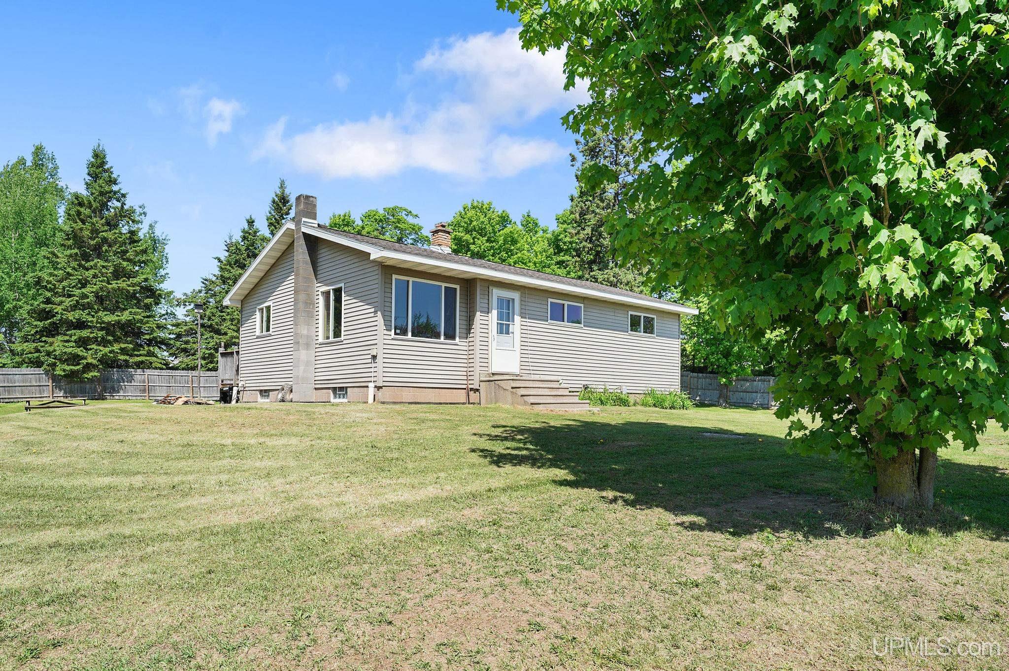 N5797 Eben Road Eben Junction, MI 49825 - Photo 2 of 36