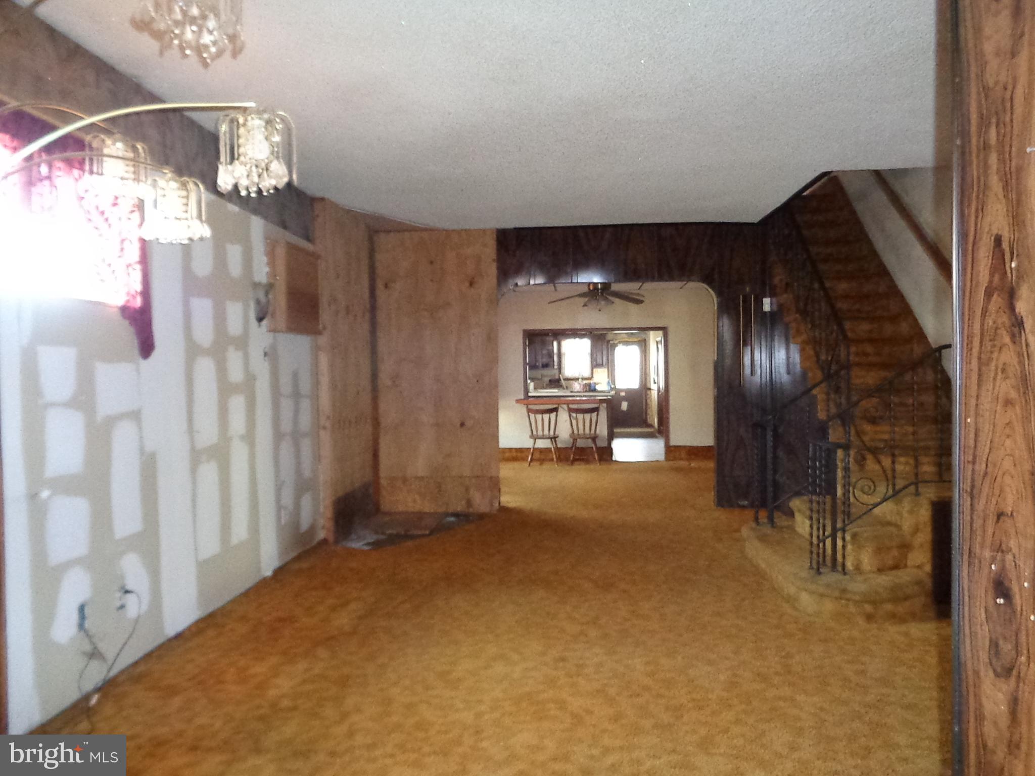 57 North State Road Upper Darby, PA 19082 - Photo 3 of 36 Living room