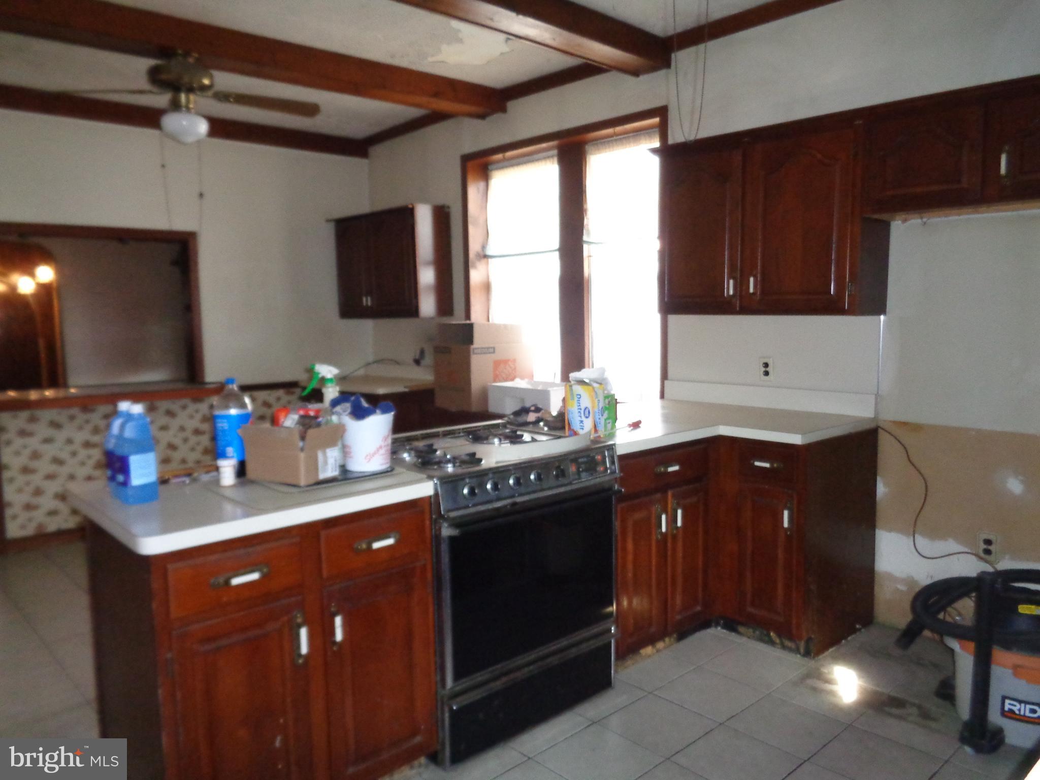 57 North State Road Upper Darby, PA 19082 - Photo 7 of 36 Kitchen