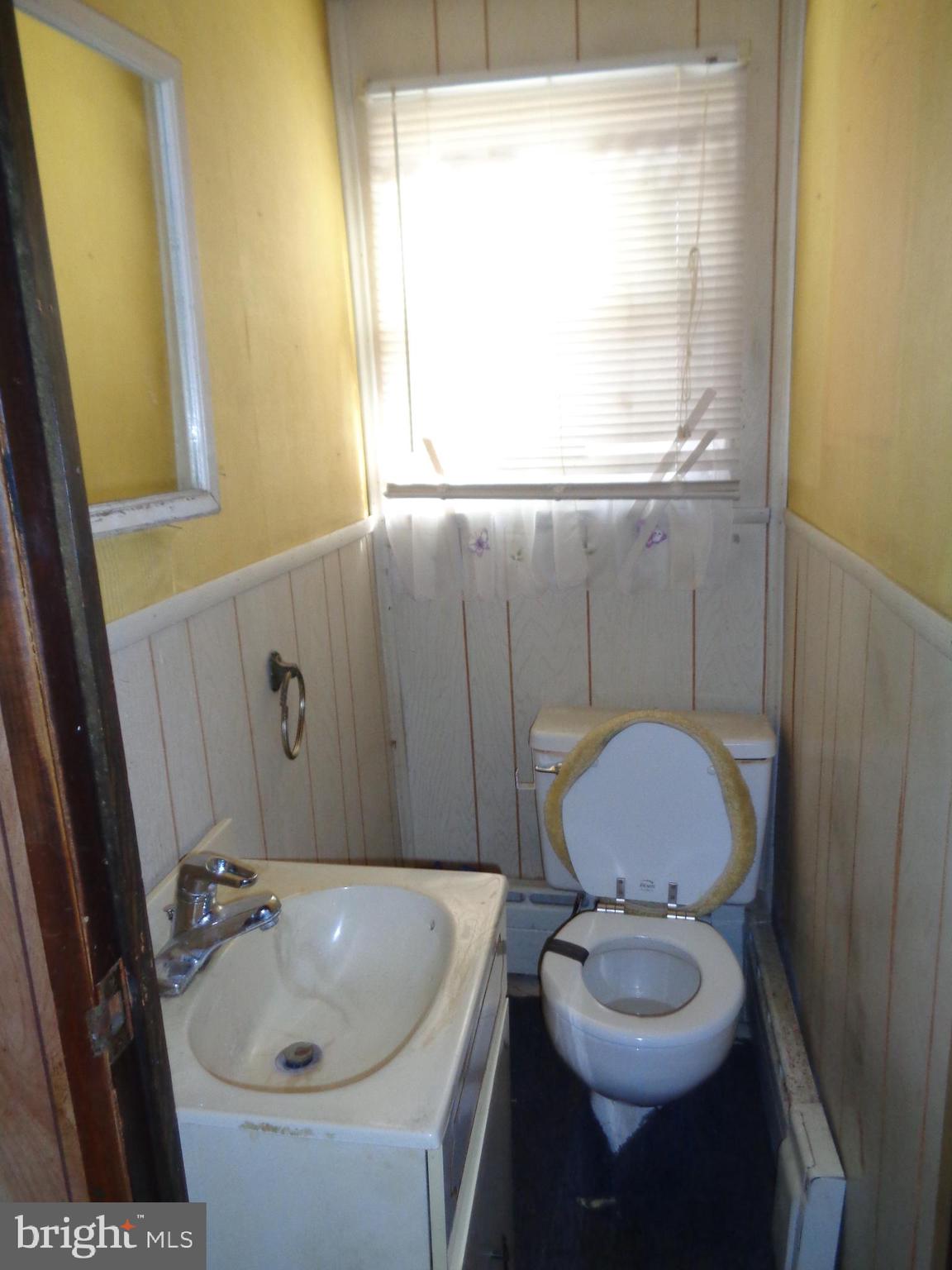 57 North State Road Upper Darby, PA 19082 - Photo 8 of 36 powder room