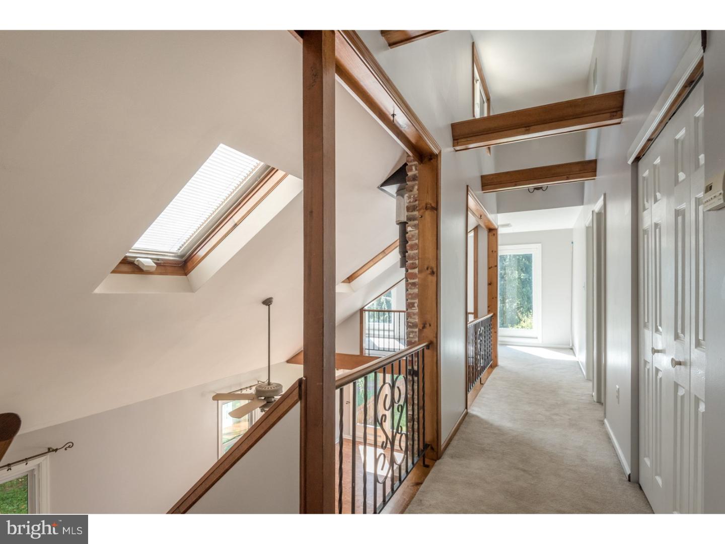 948 Pebble Hill Road Doylestown, PA 18901 - Photo 13 of 25 Hallway