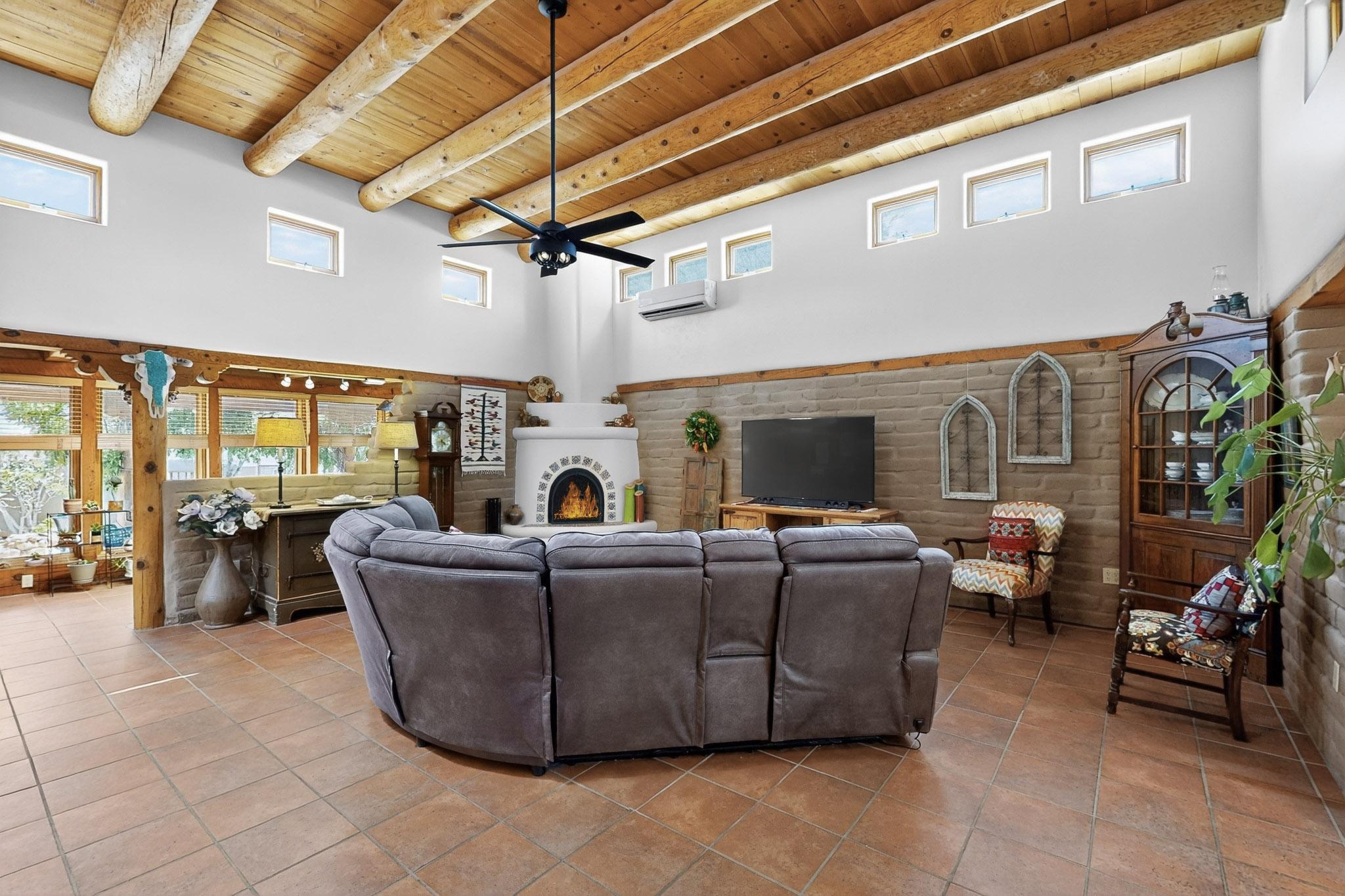 2000 Mate Court Northeast Rio Rancho, NM 87144 - Photo 6 of 61 Gallery Image 6
