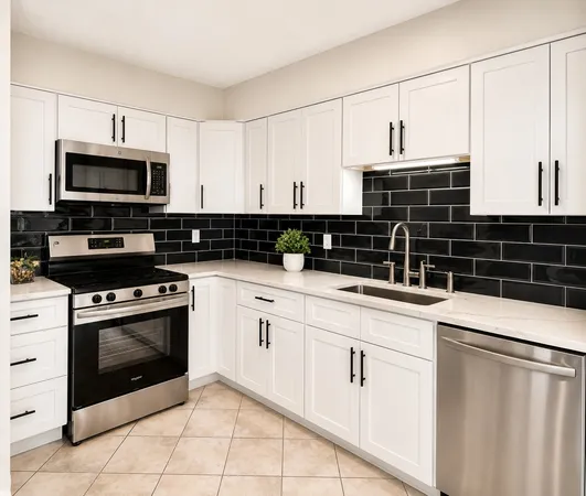 $1,850 | 6106 West Airport Boulevard, Unit 18, Houston, TX 77035