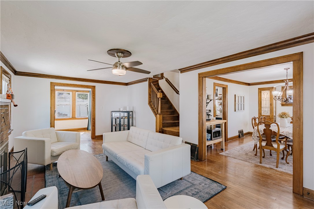 5118 Spencer Road Cleveland, OH 44124 - Photo 9 of 46