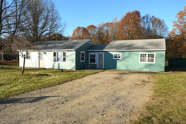 $225,000 | 25248 Front Street, Mattawan, MI 49071
