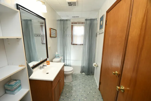 $225,000 | 25248 Front Street, Mattawan, MI 49071