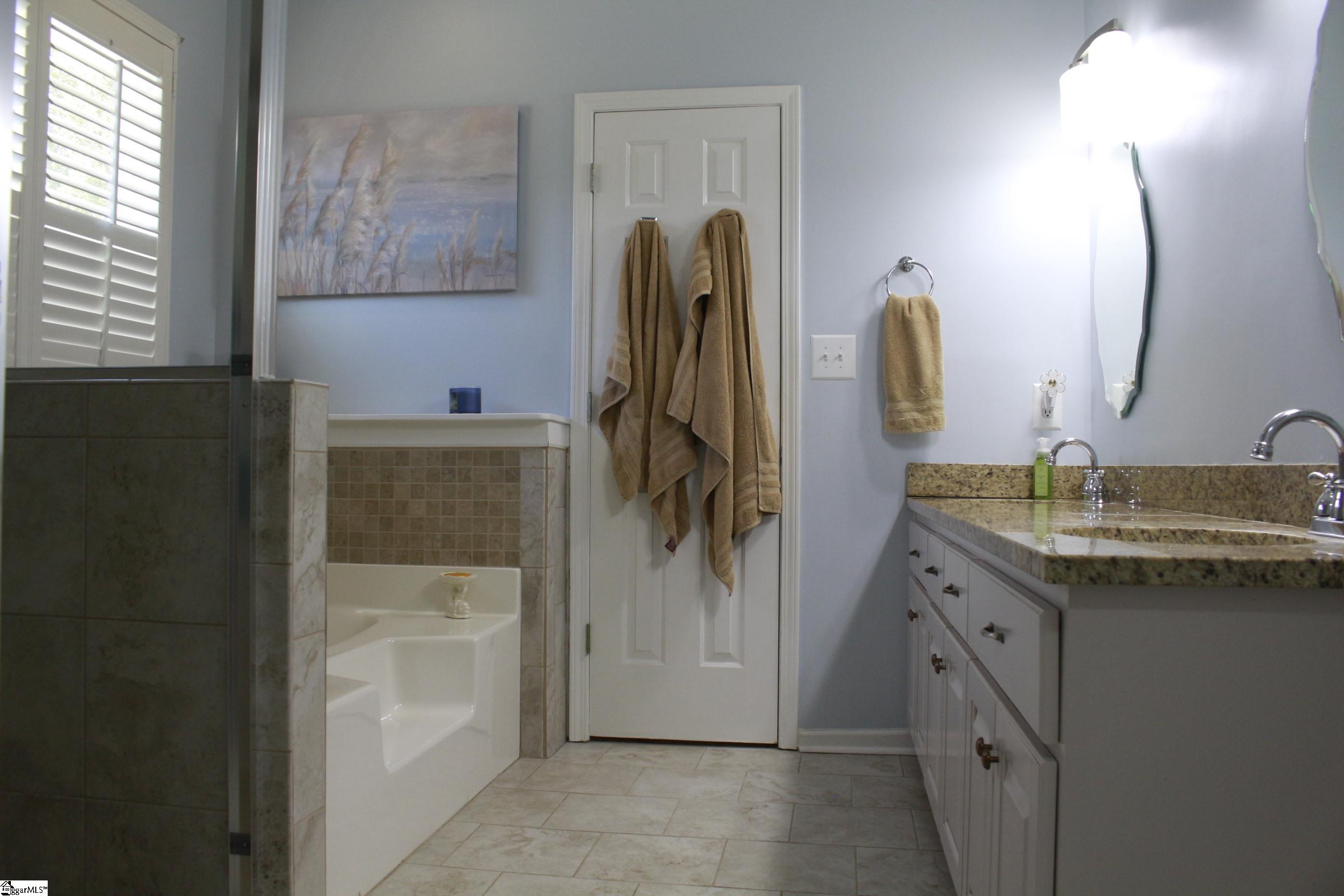 100 Camperdown Court Easley, SC 29642 - Photo 15 of 38