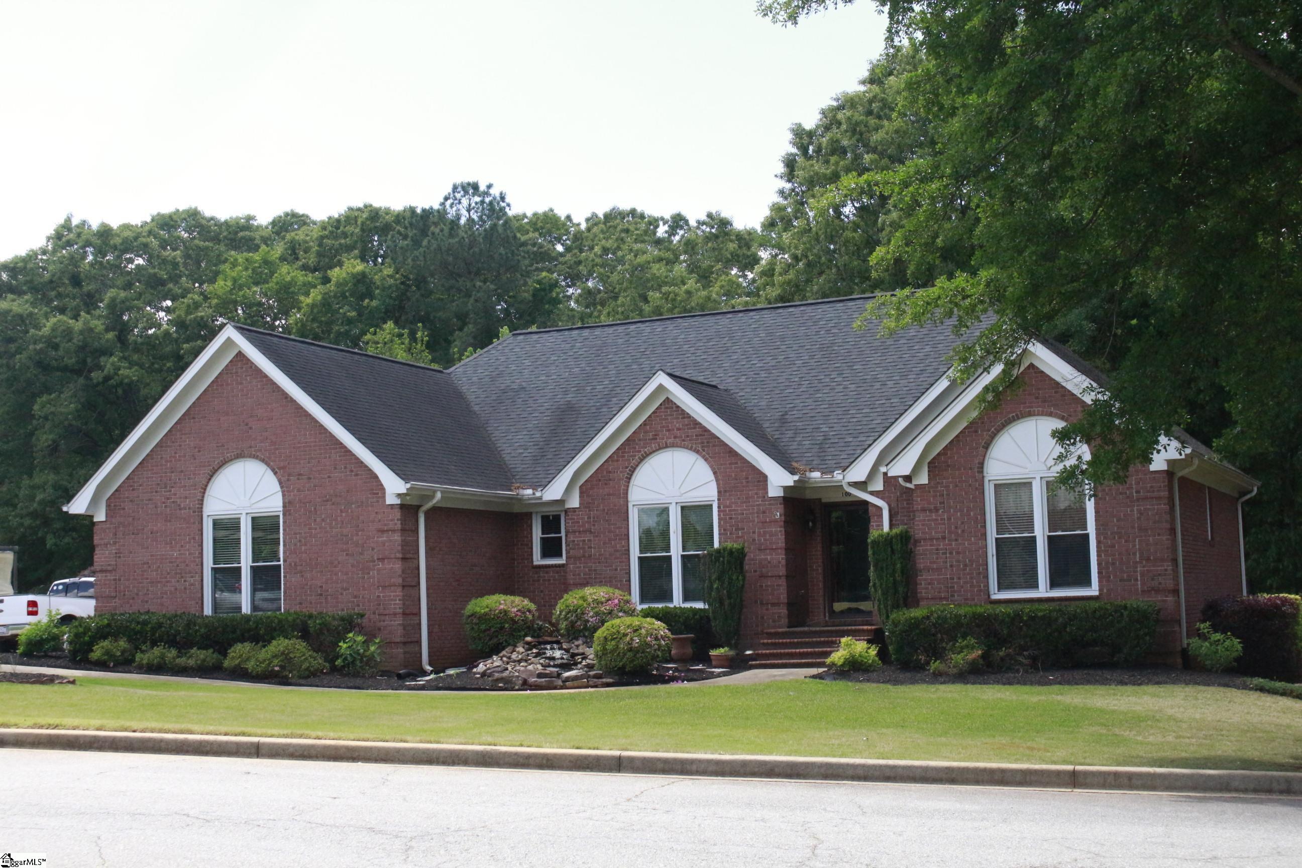 100 Camperdown Court Easley, SC 29642 - Photo 2 of 38