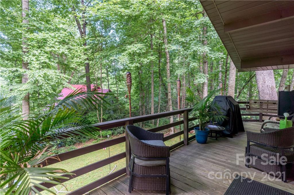 165 Nottingham Road Maggie Valley, NC 28751 - Photo 18 of 29 a view of a two chairs in the balcony