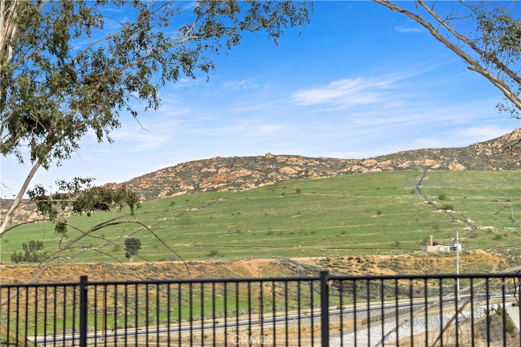 8044 Country Mile Lane Riverside, CA 92507 - Photo 35 of 62