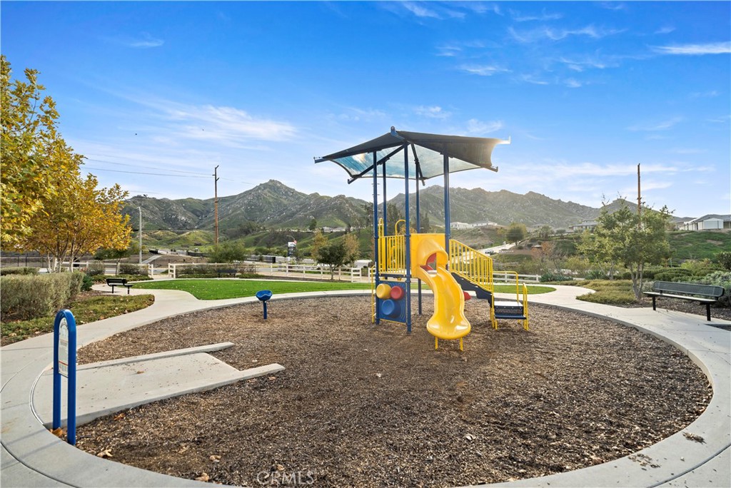 8044 Country Mile Lane Riverside, CA 92507 - Photo 56 of 62 ommunity park