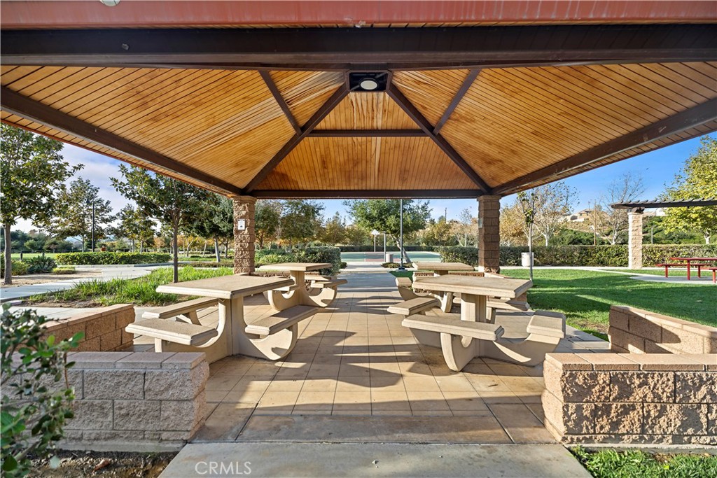 8044 Country Mile Lane Riverside, CA 92507 - Photo 59 of 62 ommunity park
