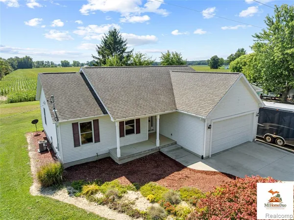 $325,000 | 8110 Middleton Road, Corunna, MI 48817