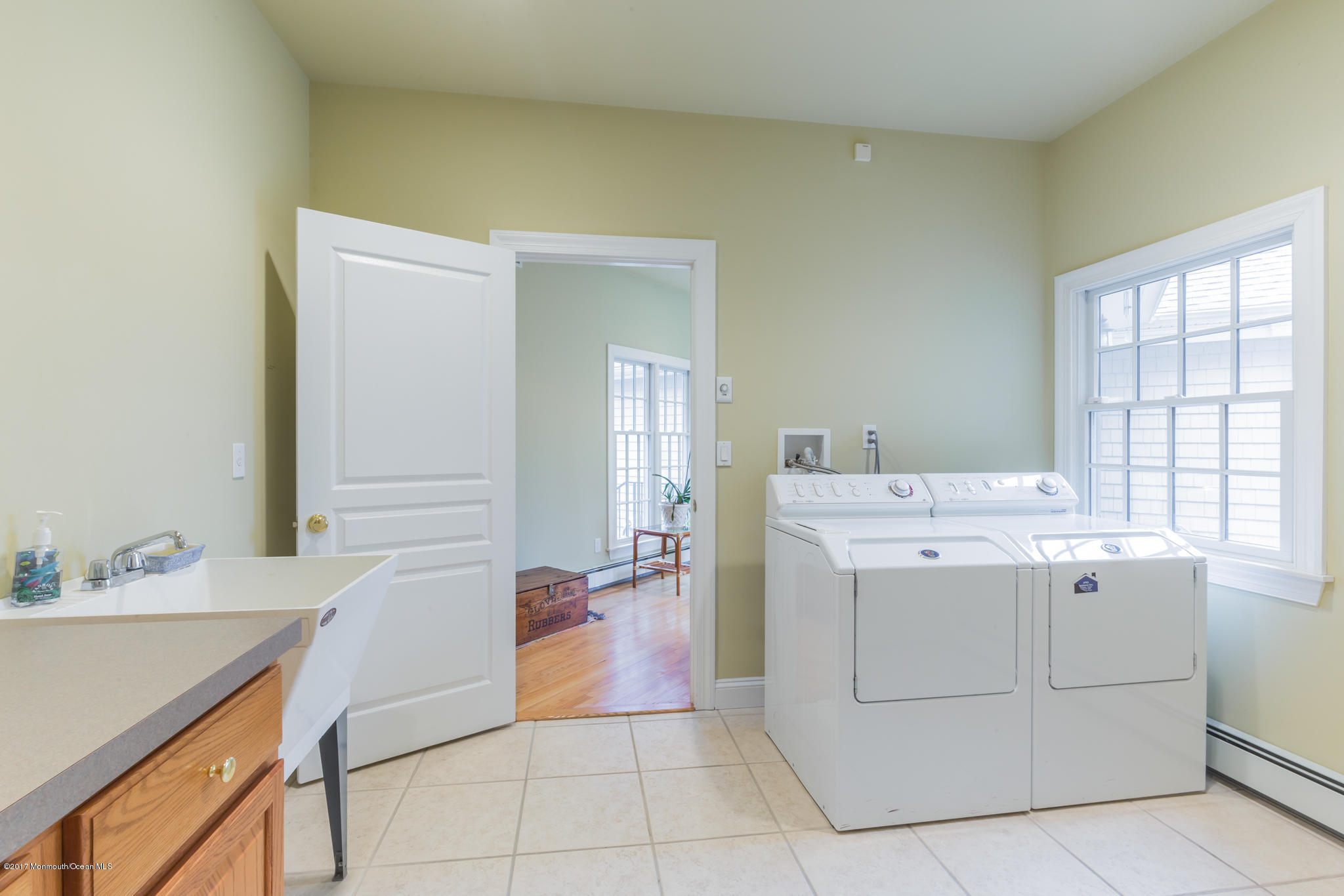 151 County Road 537 Colts Neck, NJ 07722 - Photo 18 of 34 IMG_8115-908651