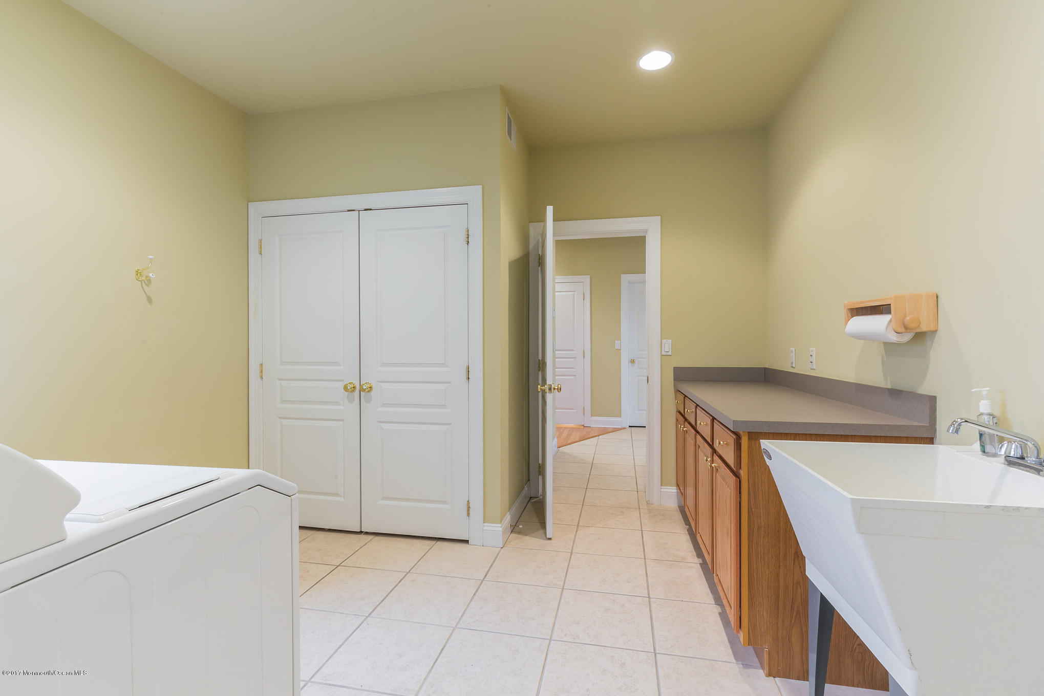 151 County Road 537 Colts Neck, NJ 07722 - Photo 19 of 34 IMG_8126-908653