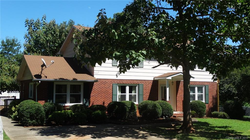 117 Stewart Street Rutherfordton, NC 28139 - Photo 3 of 24 Gallery Image 3