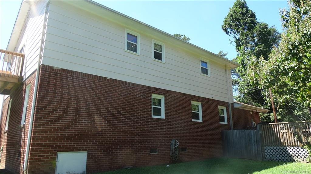 117 Stewart Street Rutherfordton, NC 28139 - Photo 4 of 24 Gallery Image 4