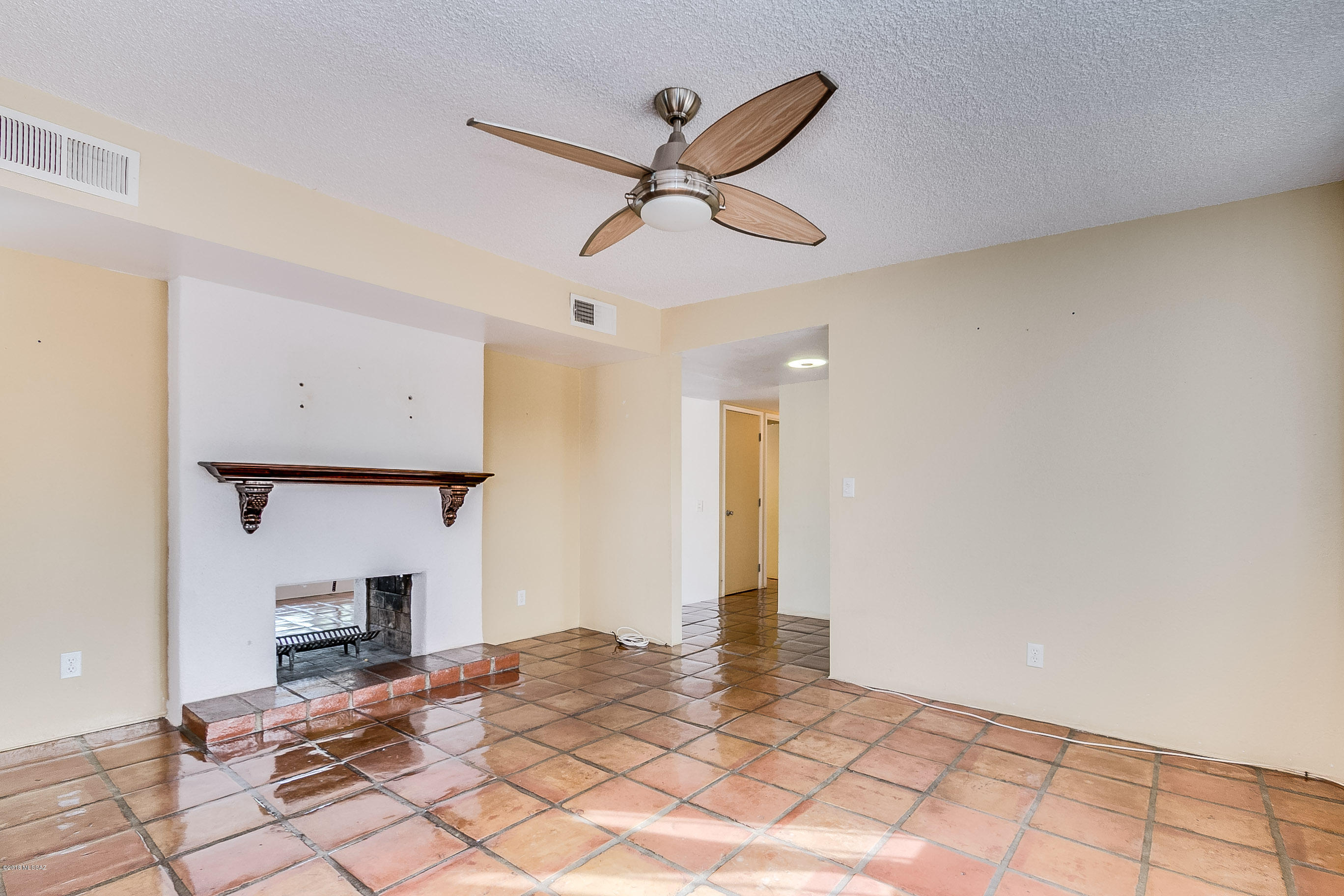 9431 East Stella Road Tucson, AZ 85730 - Photo 7 of 47 Gallery Image 7