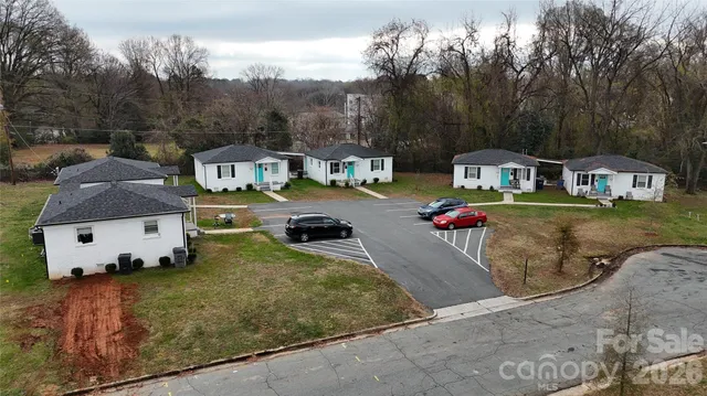 a view of a house with outdoor space