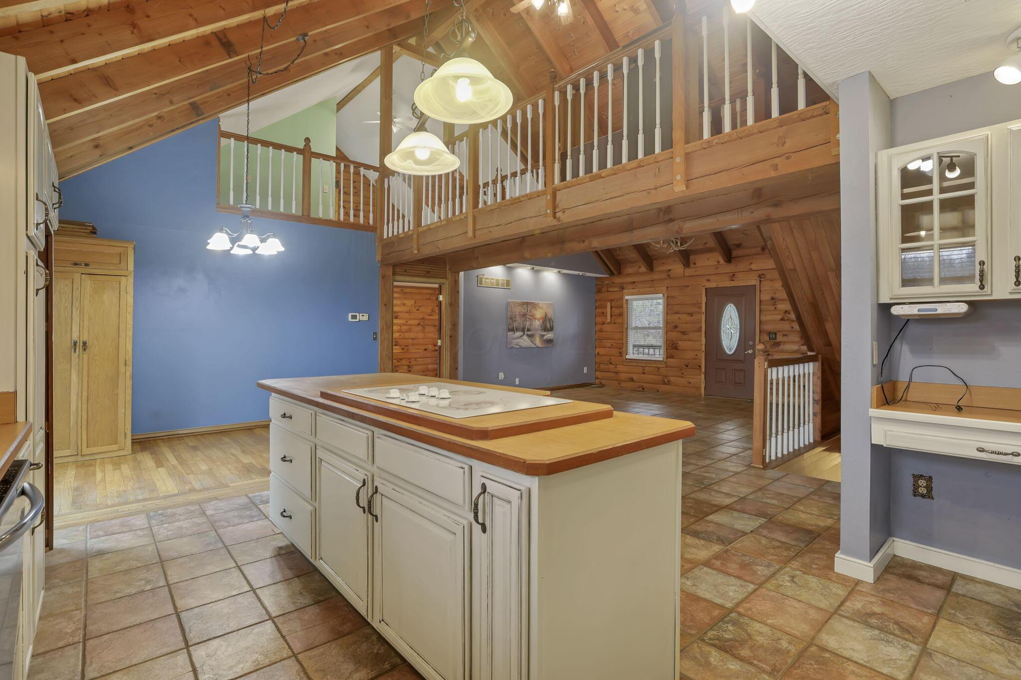 7760 Township Road Fredericktown, OH 43019 - Photo 17 of 74 .