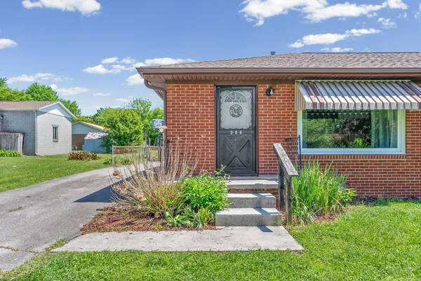 $190,000 | 208 Navaho Trail, Hopkinsville, KY 42240