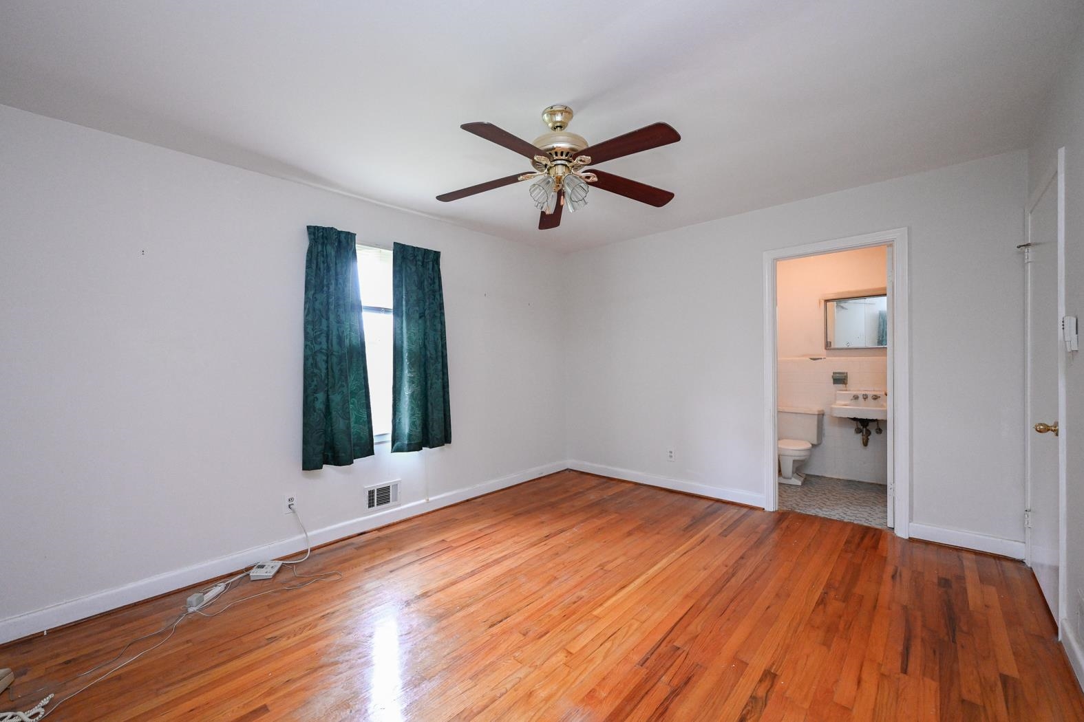 204 State Rd S-42-824 Inman, SC 29349 - Photo 11 of 16