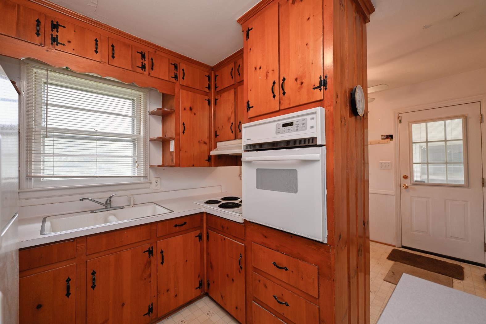 204 State Rd S-42-824 Inman, SC 29349 - Photo 5 of 16