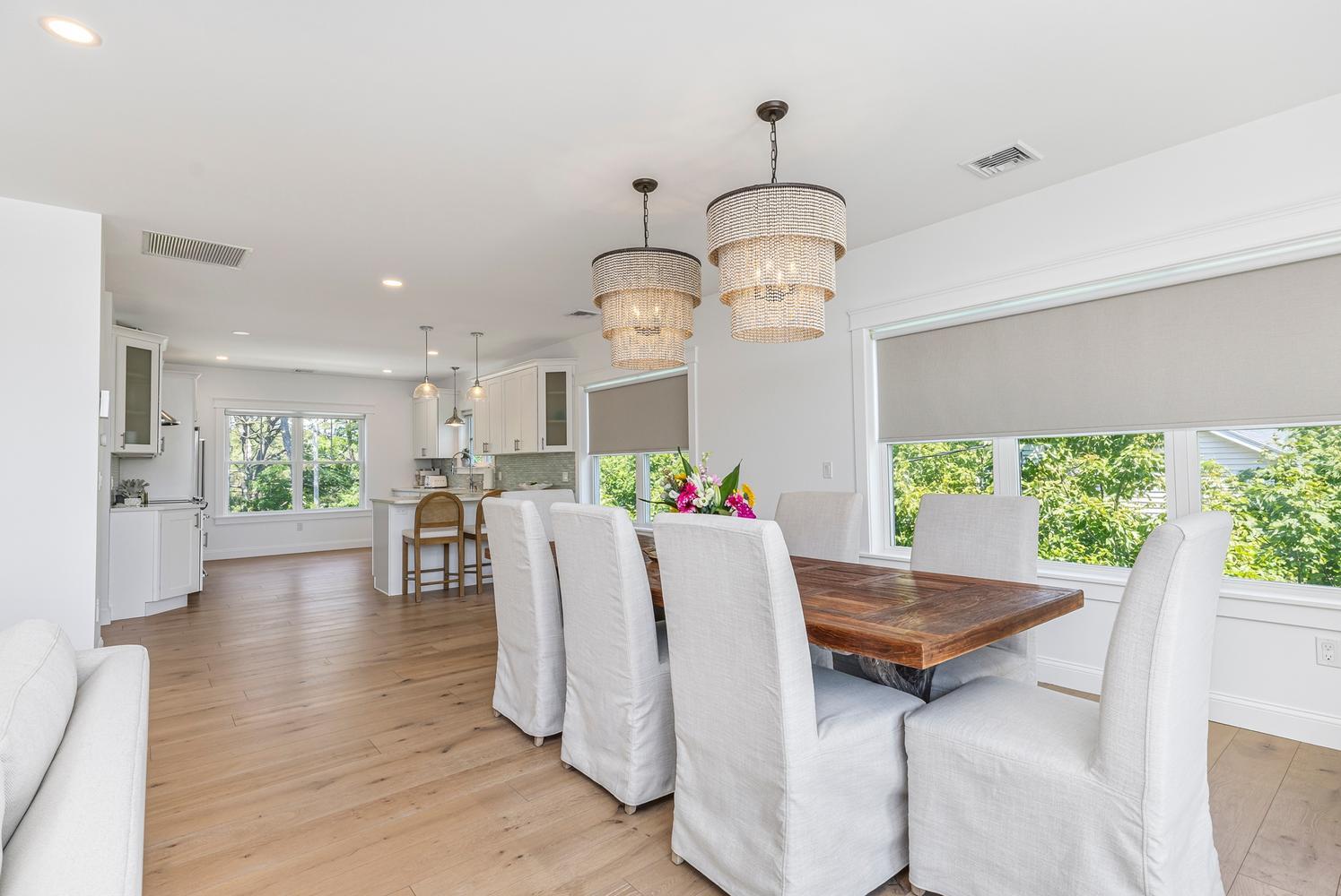 423 Seaside Avenue Saco, ME 04072 - Photo 18 of 46 Dining Area