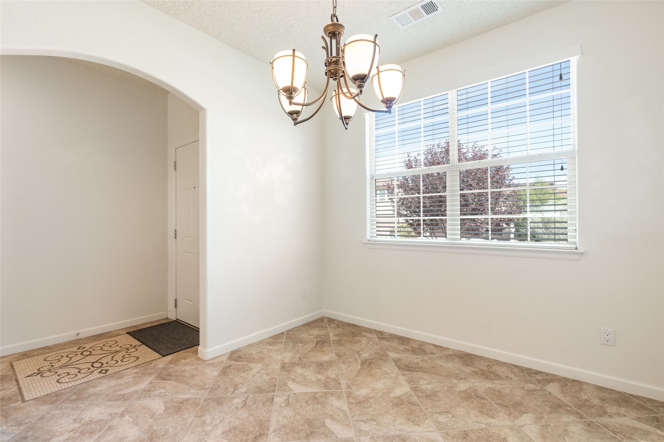 4010 Sierra Alta Avenue Northeast Rio Rancho, NM 87124 - Photo 4 of 40 Gallery Image 4