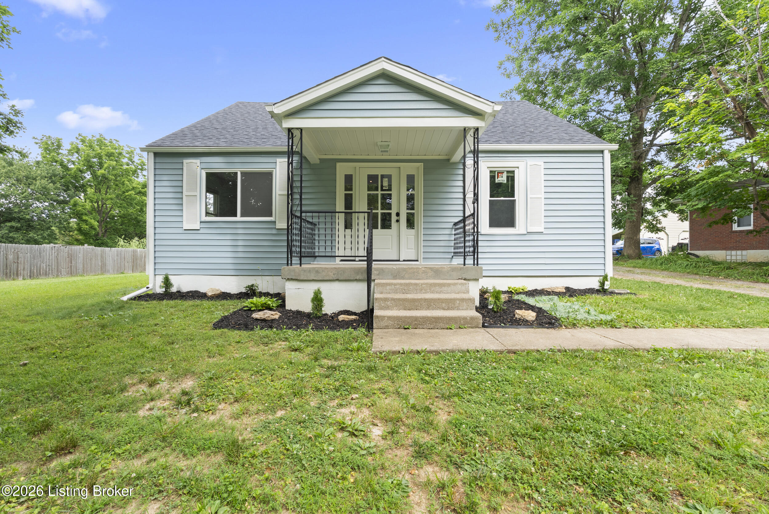 8809 Maple Road Louisville, KY 40228 - Photo 1 of 41 dsc08714