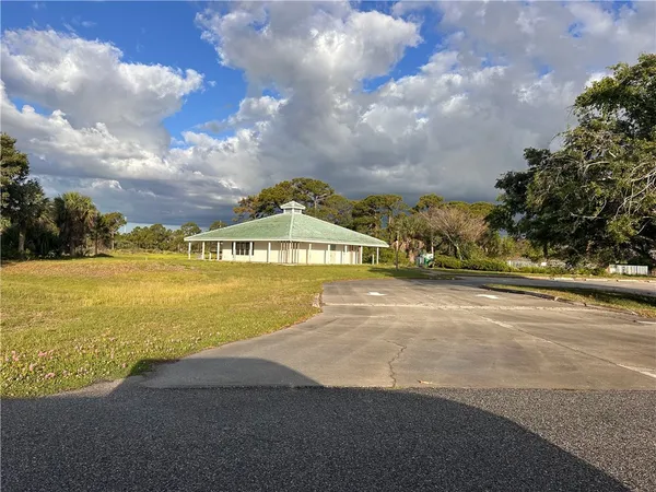 $379,000 | 8900 7th Avenue, Sebastian, FL 32976